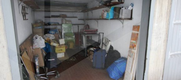 4-salle Appartement à Bologna, Italy No. 33644 5