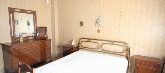 4-salle Appartement à Bologna, Italy No. 33644 17