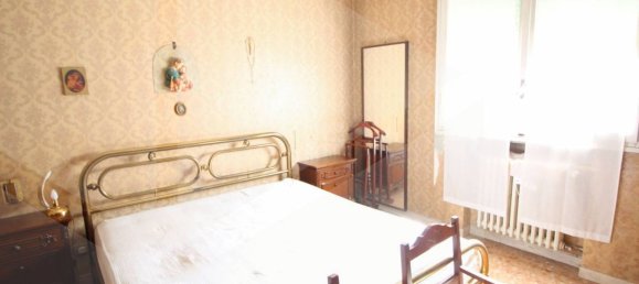 4-salle Appartement à Bologna, Italy No. 33644 16