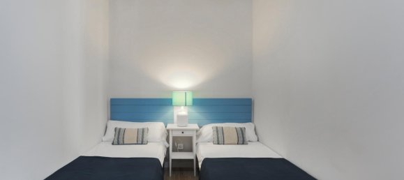 6 bedrooms Apartment in Valencia, Spain No. 143163 19