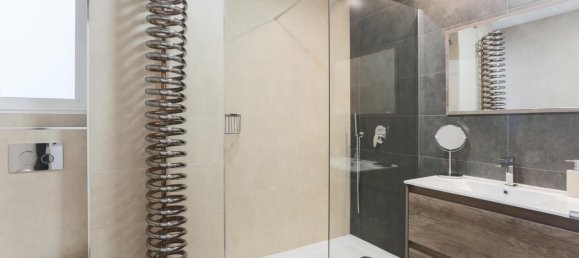 6 bedrooms Apartment in Valencia, Spain No. 143163 24