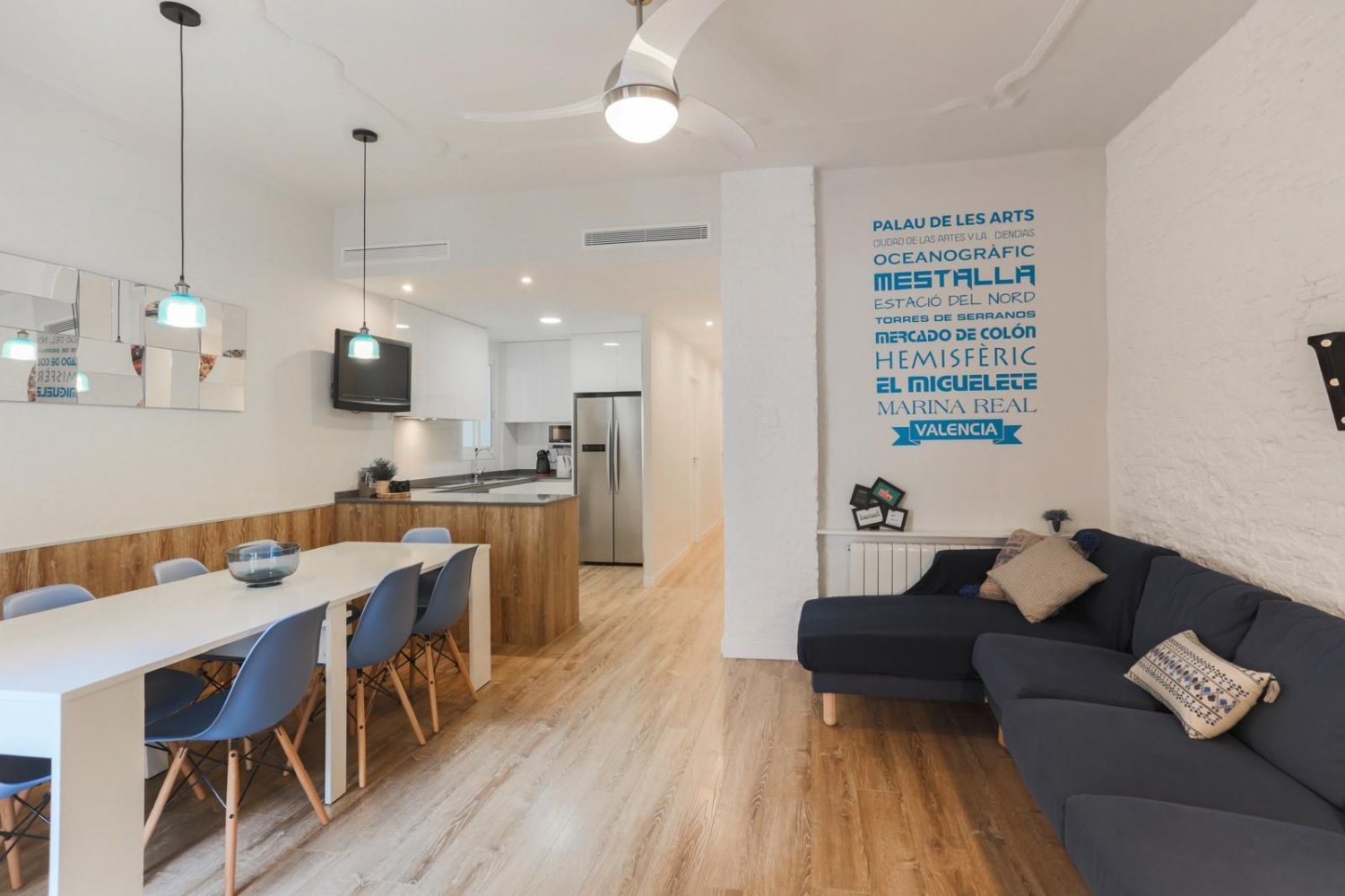 6 bedrooms Apartment in Valencia, Spain No. 143163