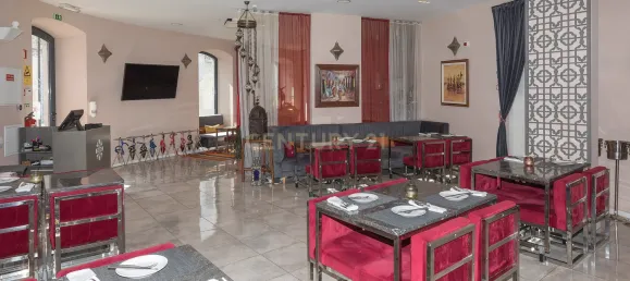 Propriété commerciale à Oeiras, Portugal 149m² No. 98864 8