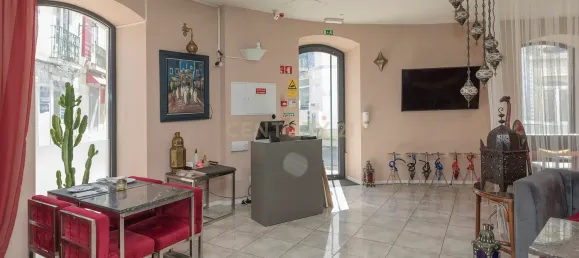 Propriété commerciale à Oeiras, Portugal 149m² No. 98864 7