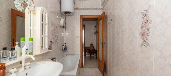 Apartamento de 3 dormitorios en Palermo, Italy No. 372297 21