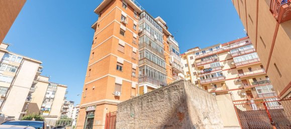 Apartamento de 3 dormitorios en Palermo, Italy No. 372297 6