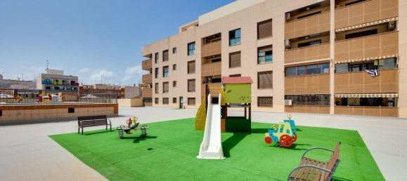2 Schlafzimmer Wohnung in Torrevieja, Spanien, Nr. 366321 22