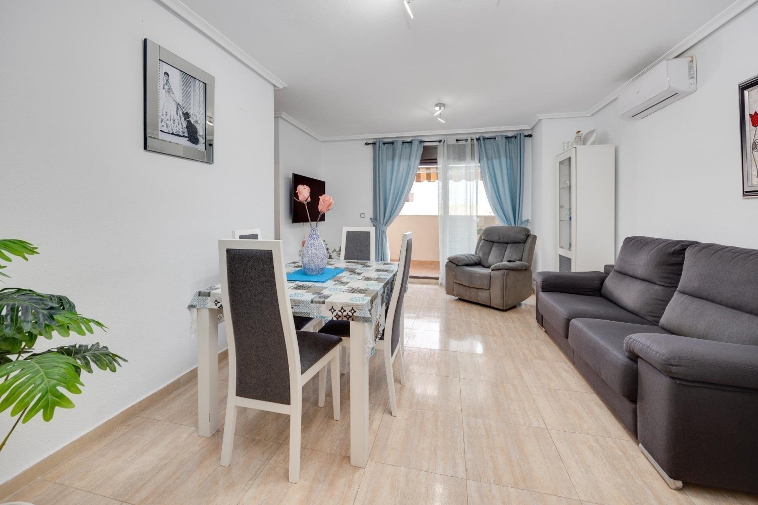 2 Schlafzimmer Wohnung in Torrevieja, Spanien, Nr. 366321