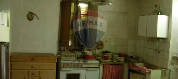 10-Zimmer Haus in Fratte Rosa, Italy, Nr. 53340 7