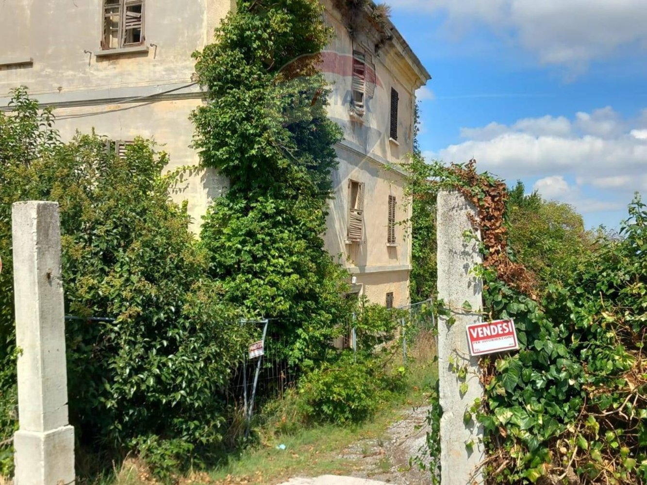 10-Zimmer Haus in Fratte Rosa, Italy, Nr. 53340