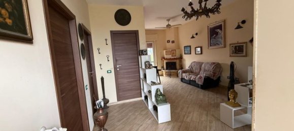 3 rooms Apartment in Arce, Italy No. 213184 4