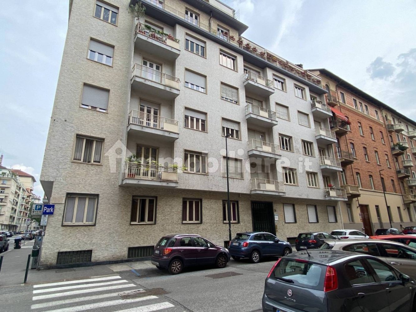 2 bedrooms Apartment in Turin, Italy No. 337417
