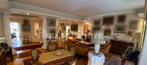 2 bedrooms Apartment in Turin, Italy No. 337417 11
