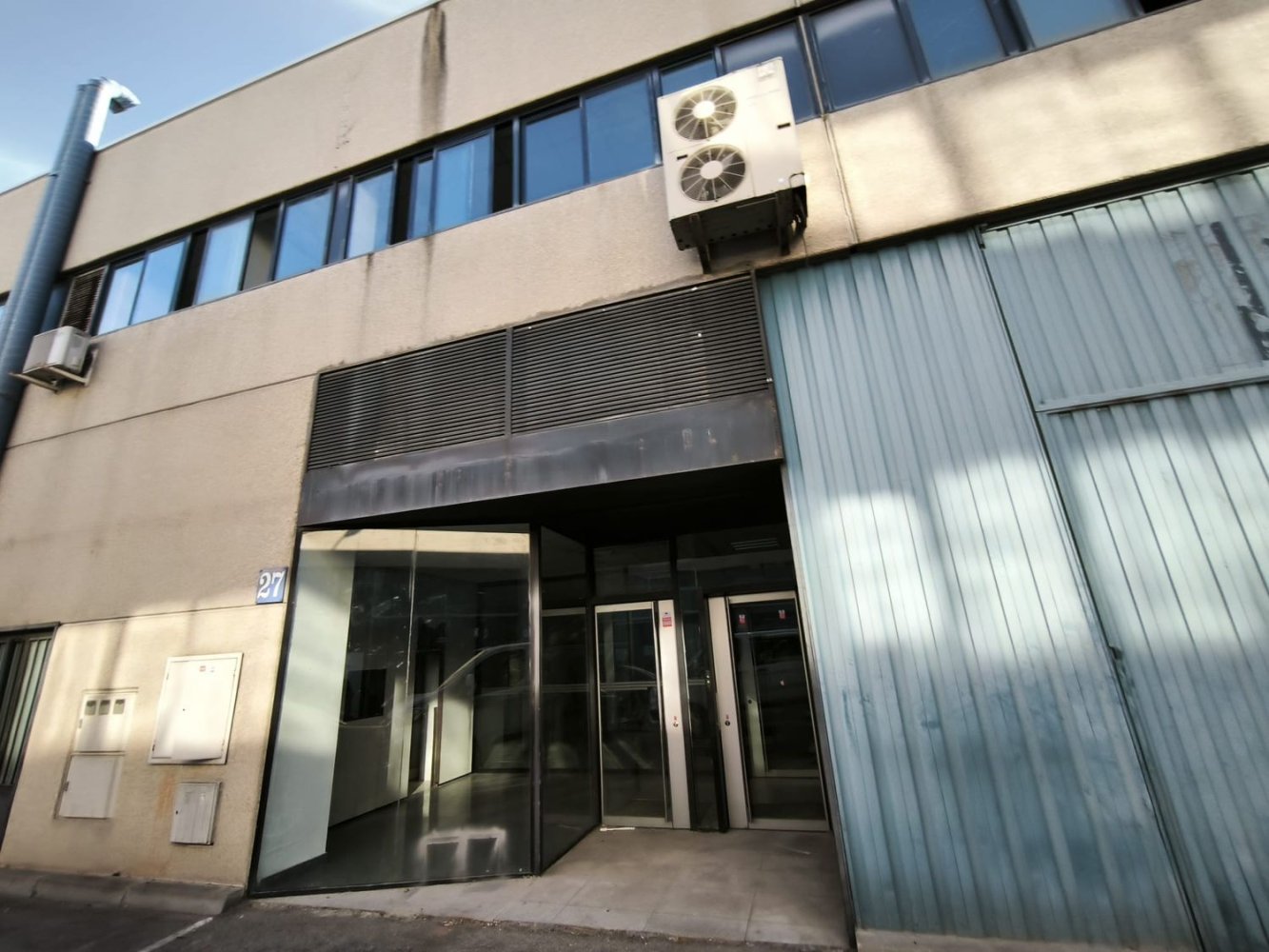 300m² Warehouse in San Sebastian de los Reyes, Spain No. 229060