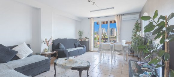 2 bedrooms Apartment in Marseille, France No. 316174 3