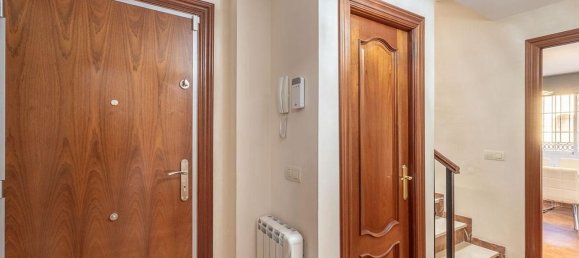 3 bedrooms House in Granada, Spain No. 143796 2