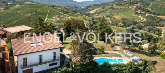 3 غرف نوم فيلا في Calosso, Italy رقم 109121 4