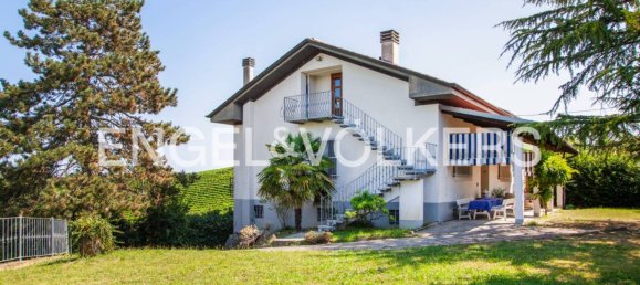 3 غرف نوم فيلا في Calosso, Italy رقم 109121 8