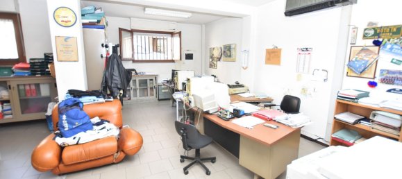 Коммерческая недвижимость 350м² в Сассари, Италия № 341180 17