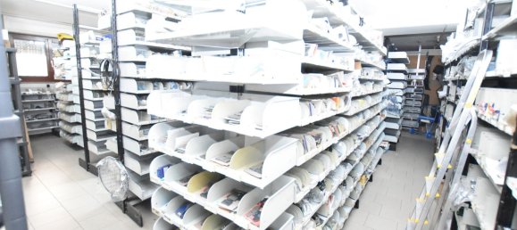 Коммерческая недвижимость 350м² в Сассари, Италия № 341180 11