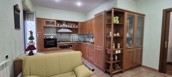 4 bedrooms Apartment in Rome, Italy No. 321597 16