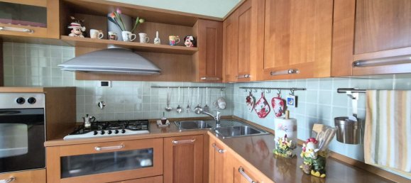 4 bedrooms Apartment in Rome, Italy No. 321597 12