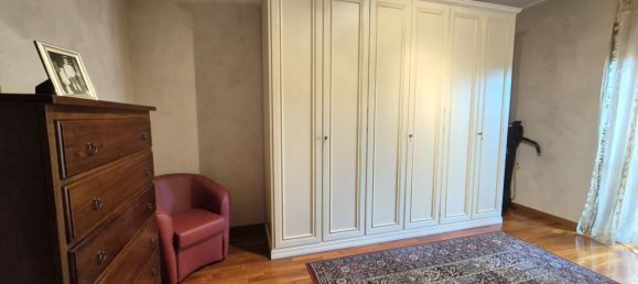 4 bedrooms Apartment in Rome, Italy No. 321597 27