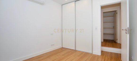 4 bedrooms Villa in Cascais, Portugal No. 98139 23