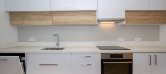 4 bedrooms Villa in Cascais, Portugal No. 98139 18