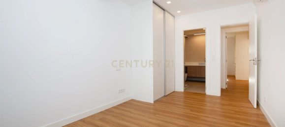 4 bedrooms Villa in Cascais, Portugal No. 98139 36