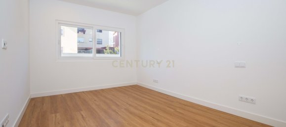 4 bedrooms Villa in Cascais, Portugal No. 98139 40