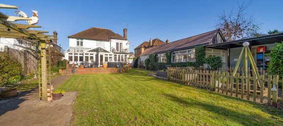 4 bedrooms House in Beckenham, United Kingdom No. 3006 40