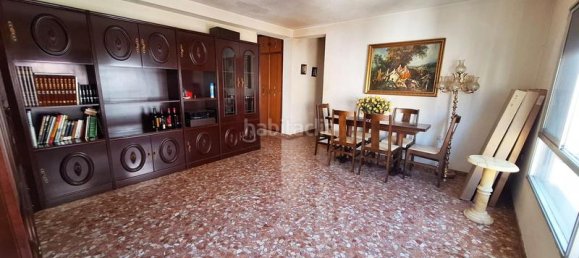 Apartamento de 3 dormitorios en Córdoba, Spain No. 134243 3