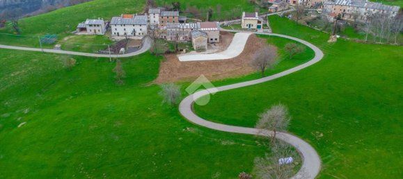 Casa de 11 habitaciónes en Bosco Chiesanuova, Italy No. 136803 27