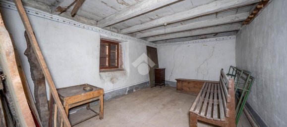 Casa de 11 habitaciónes en Bosco Chiesanuova, Italy No. 136803 11