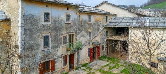 Casa de 11 habitaciónes en Bosco Chiesanuova, Italy No. 136803 3