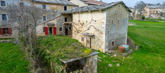 Casa de 11 habitaciónes en Bosco Chiesanuova, Italy No. 136803 20