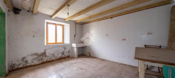 Casa de 11 habitaciónes en Bosco Chiesanuova, Italy No. 136803 8