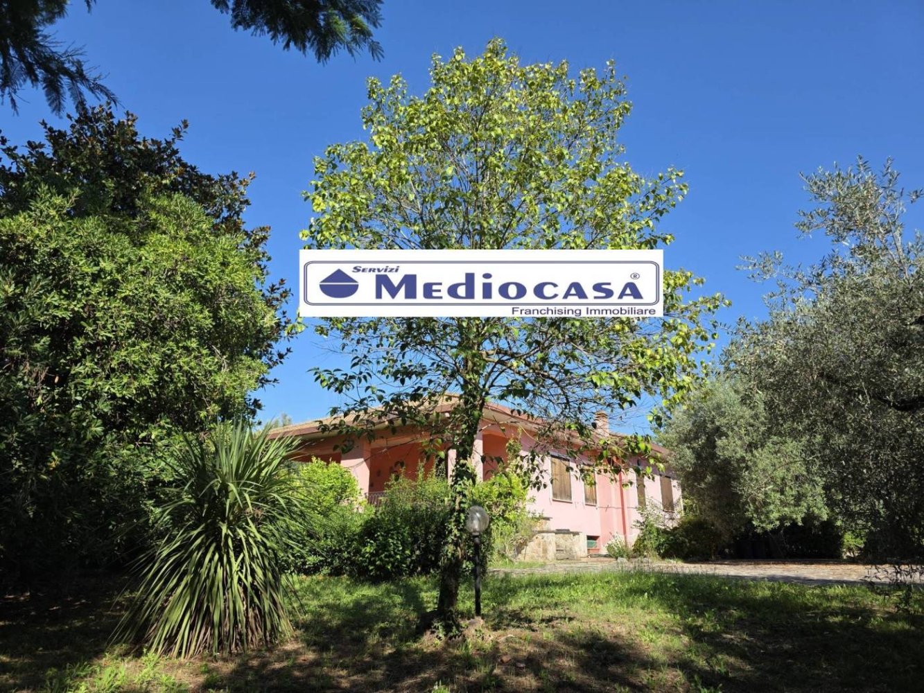 3 bedrooms Villa in Velletri, Italy No. 368686