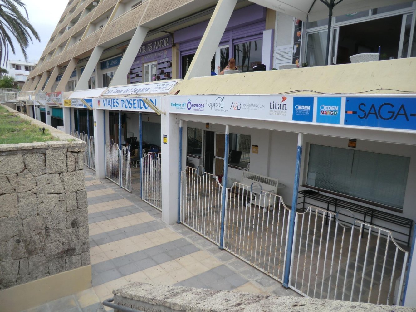  Commercial property in Arona, Spain No. 170528