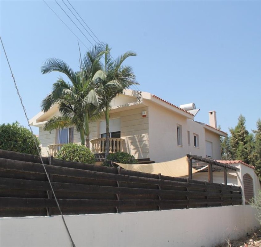4 bedrooms Villa in Limassol, Cyprus No. 12598