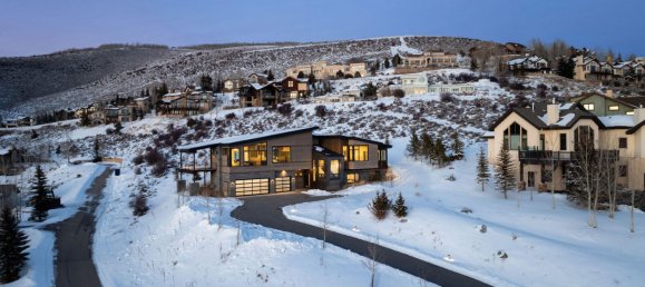 4 Schlafzimmer Gewerbliche Immobilie in Avon, USA, Nr. 560264 27