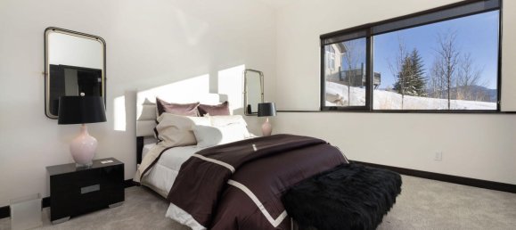 4 Schlafzimmer Gewerbliche Immobilie in Avon, USA, Nr. 560264 21