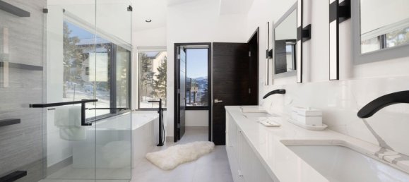 4 Schlafzimmer Gewerbliche Immobilie in Avon, USA, Nr. 560264 18