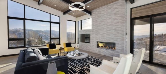 4 Schlafzimmer Gewerbliche Immobilie in Avon, USA, Nr. 560264 3