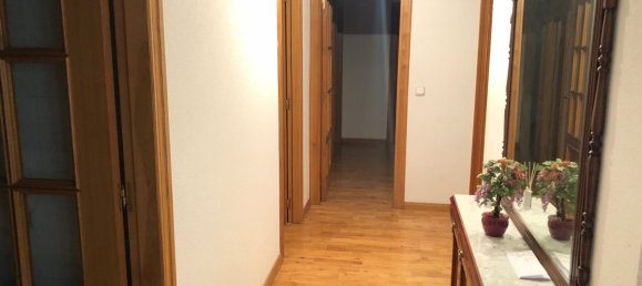 4 Schlafzimmer Wohnung in Leon, Spain, Nr. 70193 5