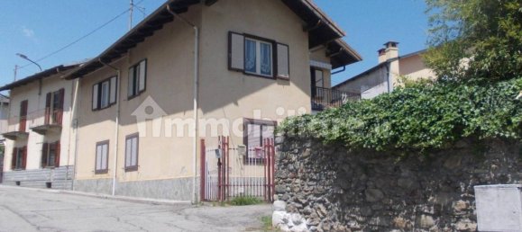 2 bedrooms Apartment in Torre Pellice, Italy No. 377975 2