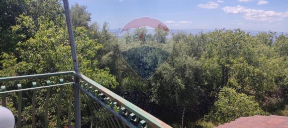 Дом с 2 комнатами в Бельпассо, Италия № 235988 39