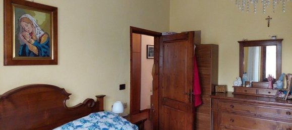 4 rooms Apartment in Chiusi della Verna, Italy No. 212945 9