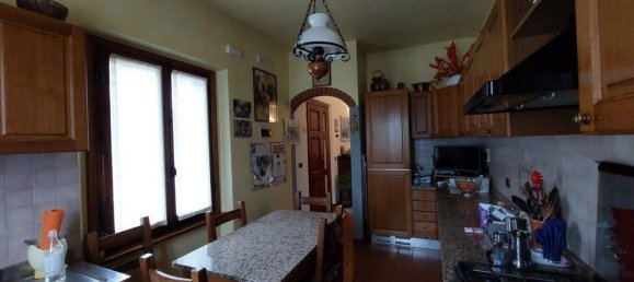 4 rooms Apartment in Chiusi della Verna, Italy No. 212945 10